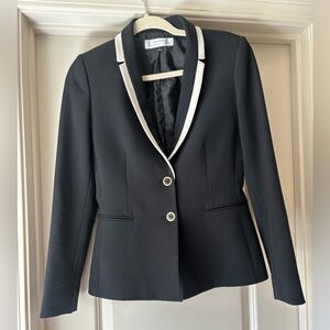 Tahari ASL Thick Black Blazer with White Trim